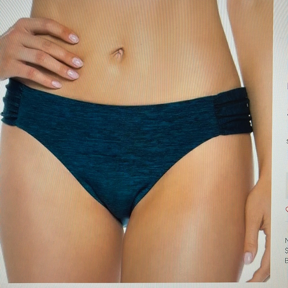 NWT $58  BECCA   MEDIUM MESA VERDE TEAL BOTTOM